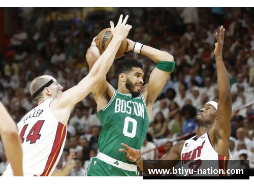 B体育NBA季后赛_火箭主场胜勇士 大比分2_2扳平 - 百度体育